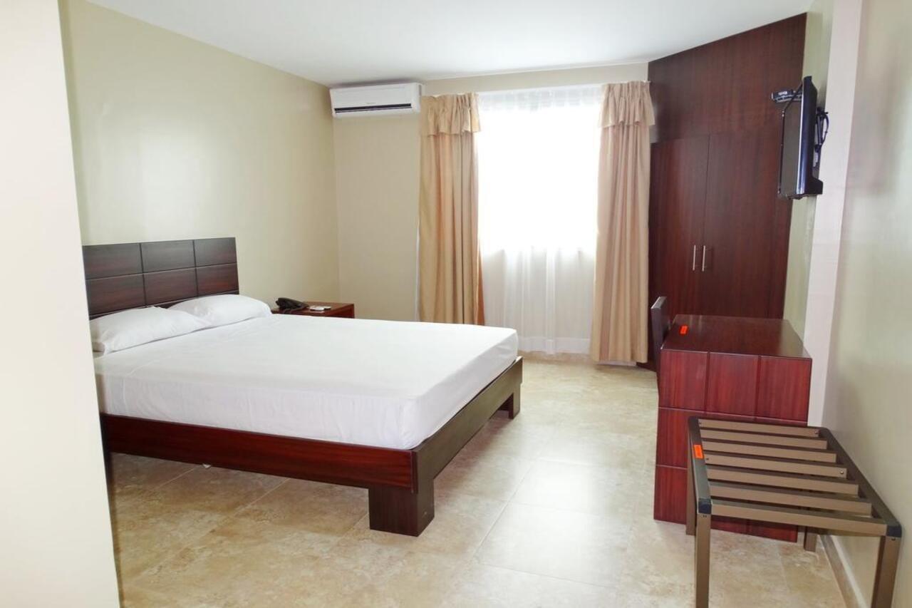 Hotel Marvento Suites Salinas  Ngoại thất bức ảnh