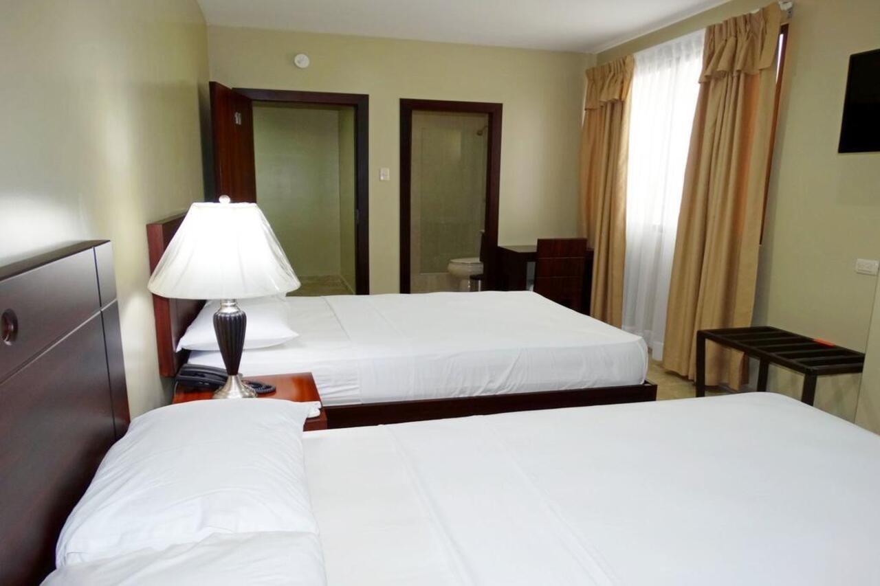 Hotel Marvento Suites Salinas  Ngoại thất bức ảnh